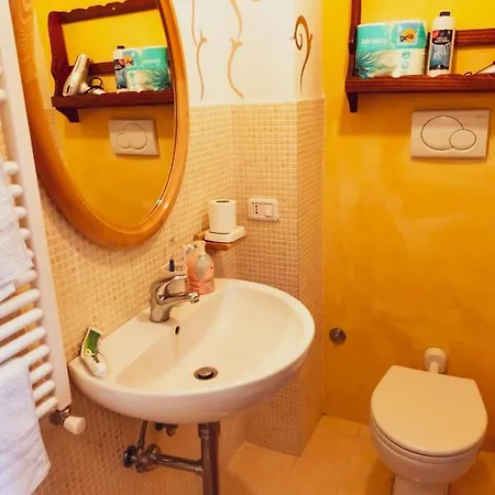 B&B Rivisondoli 木屋 *